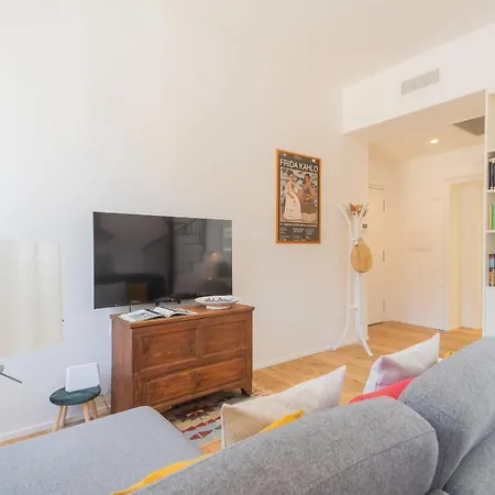 Rooftop Nest In Center By Rent Apartamento *