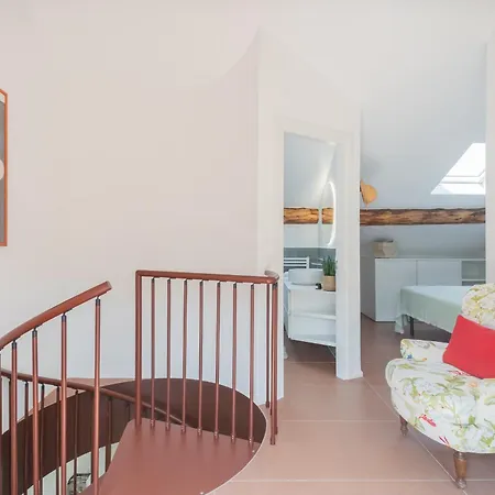 Apartment Rooftop Nest In Center By Rent *