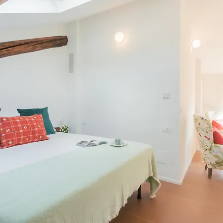 Rooftop Nest In Center By Rent Apartamento Como