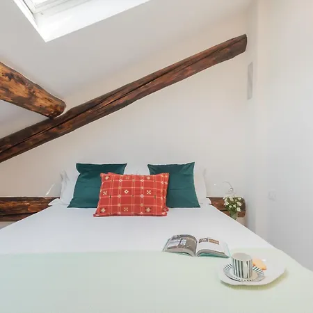 Apartamento Rooftop Nest In Center By Rent Como