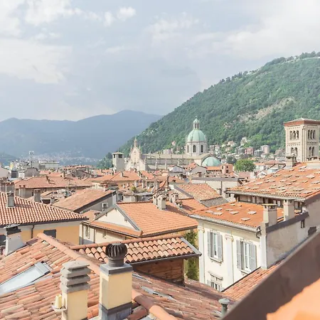Apartament Rooftop Nest In Center By Rent Como
