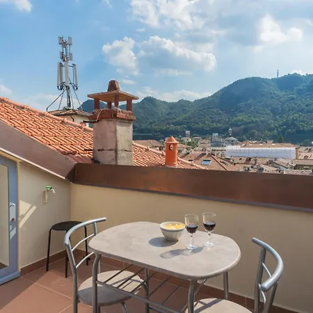 Rooftop Nest In Center By Rent Como