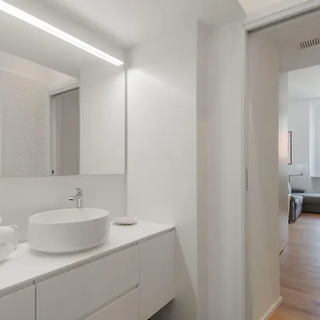 Rooftop Nest In Center By Rent Apartment Como