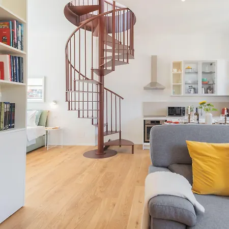 Rooftop Nest In Center By Rent Apartment Como