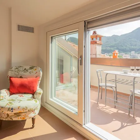 Apartment Rooftop Nest In Center By Rent *